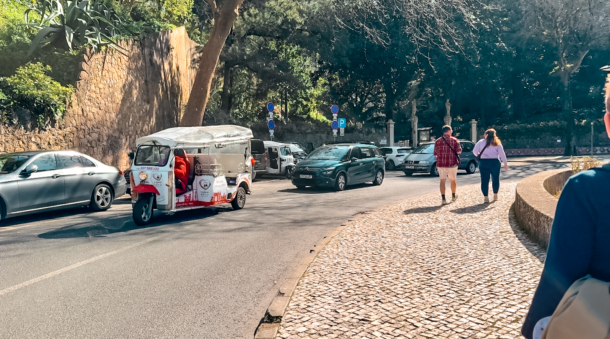 GETTING AROUND SINTRA.jpg